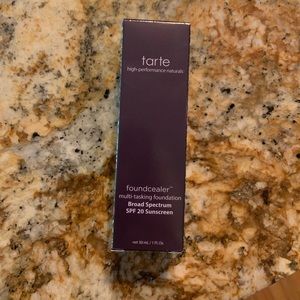 Tarte Foundcealor Foundation (35G Medium Golden)